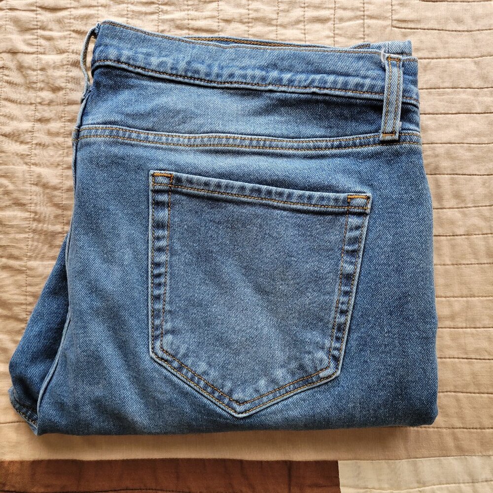 Amazon Essentials Men's size 38 X 34 Skinny Fit Jeans Vintage Wash